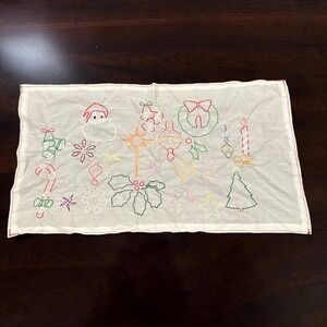 Vintage Hand Embroidered Christmas Table Runner Runner Cloth White Kitsch 33x19
